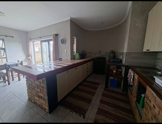 4 BEDROOM HOUSE FOR SALE IN RIVERSDALE